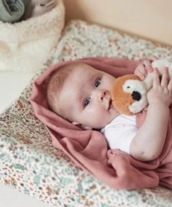 Jollein Rammelaar Pinguïn - Caramel 17 Jollein Rammelaar Pinguïn - Caramel -grijp-bijtspeelgoed Verkoop 550x367