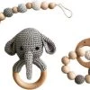 IL BAMBINI Set: Rammelaar, Bijtring & Speenkoord - Grijze Olifant - Handgemaakt - Hout & Wol - Babycadeau - Kraamcadeau - Baby Bijtspeelgoed 0-2 Jaar