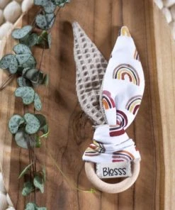 Blosss Konijnenoren Bijtring Taupe| Regenboogjes
