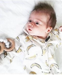 Chewies & More Rammelaar Hout Met Kralen Deep Green 10. Deep Green -grijp-bijtspeelgoed Verkoop 550x493 2