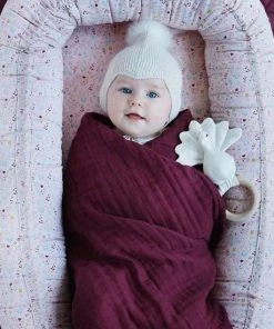 CamCam Copenhagen Cam Cam Rammelaar Pauw Creme White 7 CamCam Copenhagen Cam Cam Rammelaar Pauw Creme White -grijp-bijtspeelgoed Verkoop 550x550 75