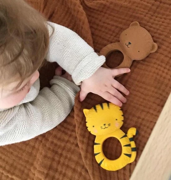 Bijtring Tijger | A Little Lovely Company 4 Bijtring Tijger | A Little Lovely Company - Afbeelding 4