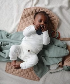 Mushie - Bijtring Maan - Bijtringen - Cloudy Mauve -grijp-bijtspeelgoed Verkoop 550x636 1