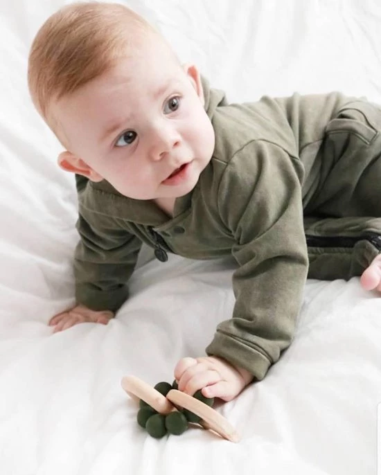 Chewies & More Rammelaar Hout Met Kralen Basic Wit Met Oker 9. Wit + 30. Oker 4 Chewies & More Rammelaar Hout Met Kralen Basic Wit Met Oker 9. Wit + 30. Oker - Afbeelding 4