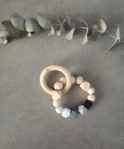 Little May Baby&Kind Baby Bijtring | Snow | Met Siliconen En Houten Kralen | Speelgoed | Kraamcadeau