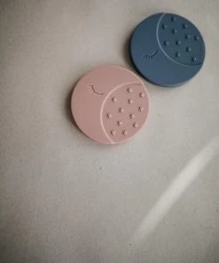Mushie - Bijtring Maan - Bijtringen - Cloudy Mauve -grijp-bijtspeelgoed Verkoop 550x736